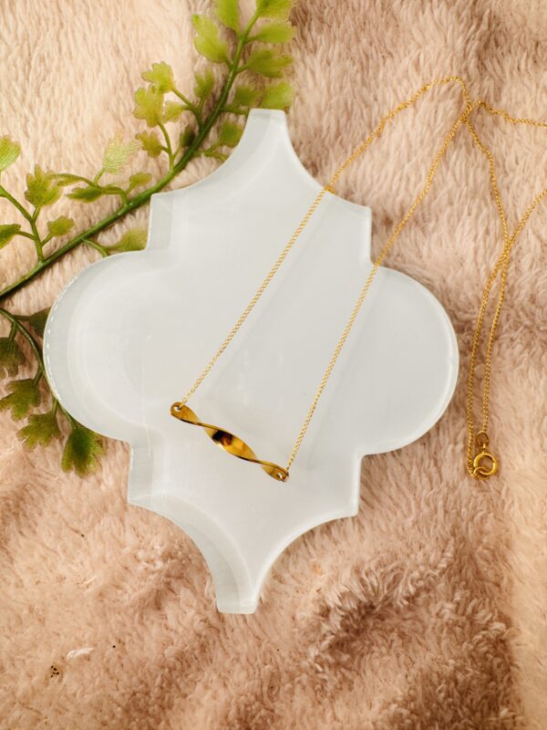 Izabella - Twist Necklace - Image 4
